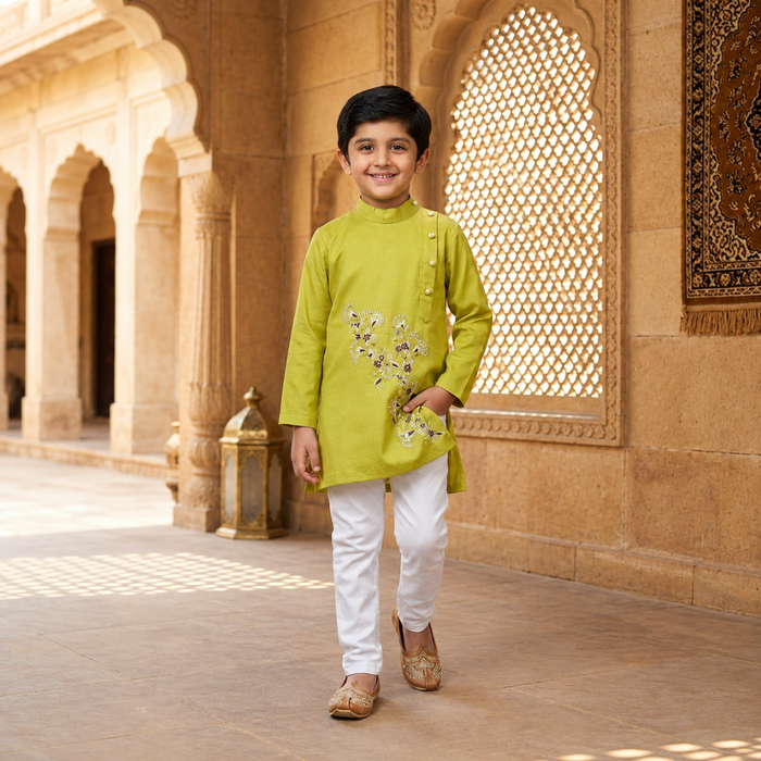 GREEN EMBROIDERED STYLISH KURTA SET