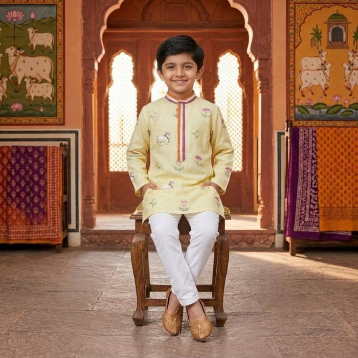 COW EMBROIDERED KURTA SET WITH ANCHORING ON BUTTON PLACKET AND COLLAR