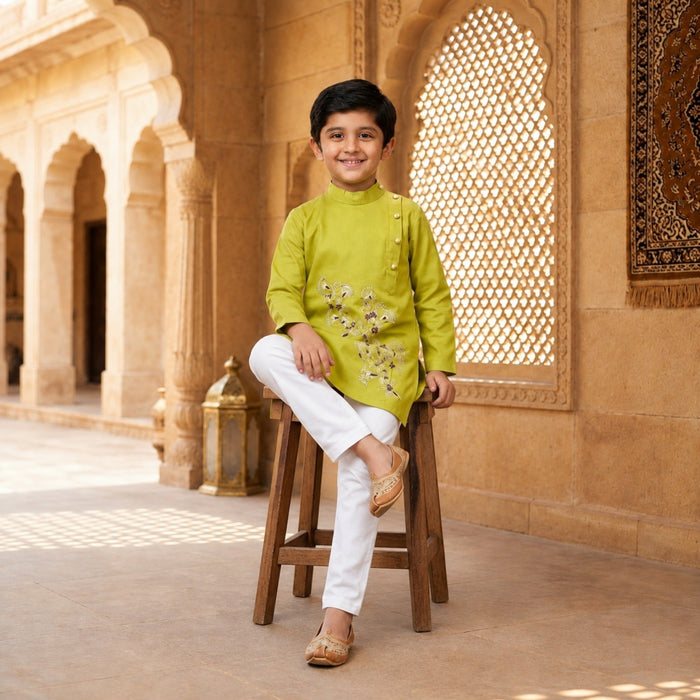 GREEN EMBROIDERED STYLISH KURTA SET