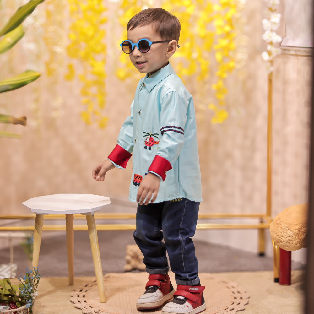 Blue collared shirt with embroidery